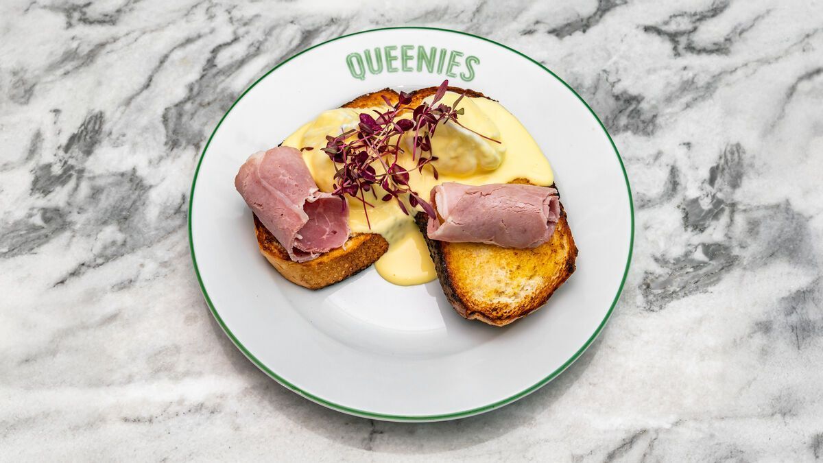 Eggs Benedict