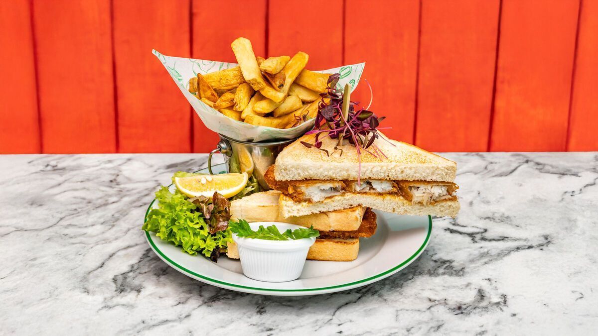 Fish Finger Sandwich & Fries